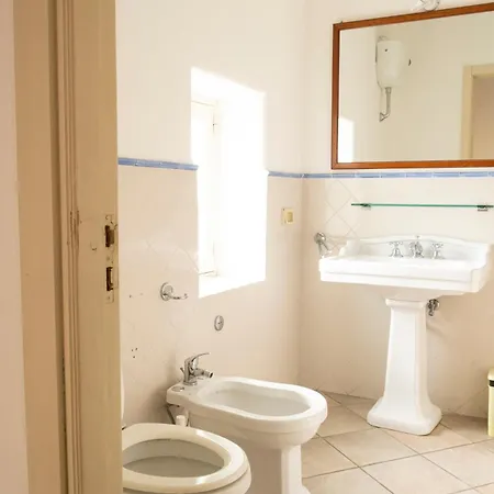 Chicca's Aparthotel 3*